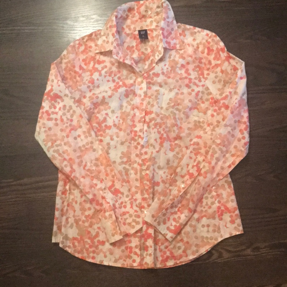 Lightweight long sleeve button down